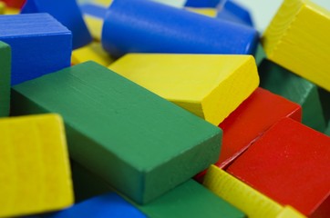 Bunte Holzbausteine