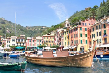 Fototapeta premium boats in portofino hdr
