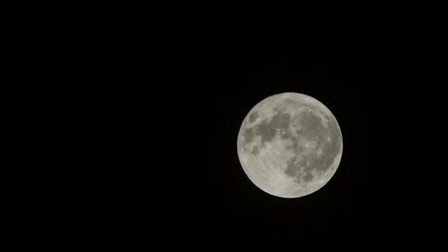 Time Lapse Full Moon at 560mm