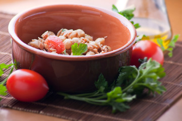 Ceci tonno e pomodoro