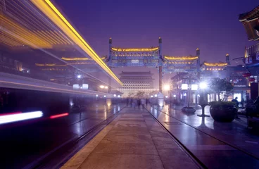 Deurstickers beijing qianmen straat & 39 s nachts, traditionele winkelstraat © 孤飞的鹤