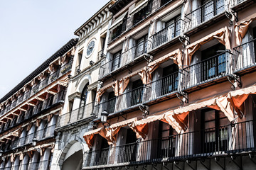 Fototapeta na wymiar Średniowieczne uliczki Toledo, Hiszpania