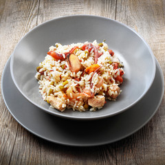 piatto di risotto ai frutti di mare