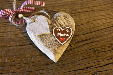 Big wood heart with"Mama"