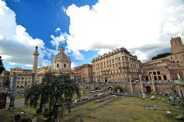 Fototapeta na wymiar Fori Imperiali, Rzym