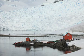 Rolgordijnen Forschungstation Antarktis © hecke71