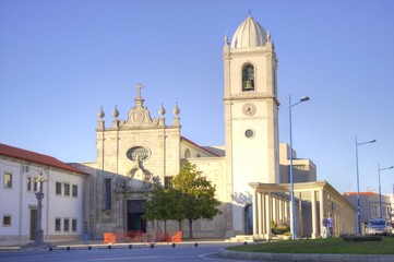 Fototapeta na wymiar Katedra w Aveiro - Portugalia