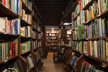Une bibliothèque