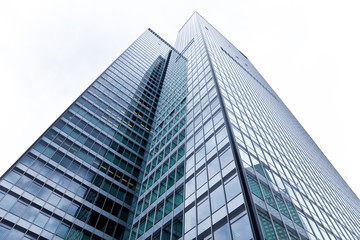 Fototapeta na wymiar Nowoczesny budynek biurowy w Frankfurt - Highrise