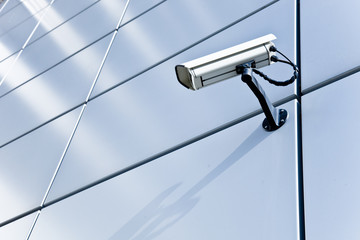 Überwachungskamera - Hochhaus - Alarmanlage