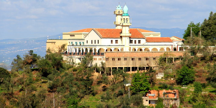 village en grande kabylie