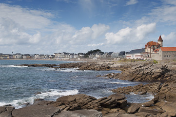 Panoramic of the beach and the town of Quiberon, Brittany - 48542189