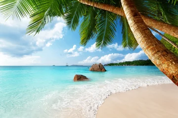 Türaufkleber Tropischer Strand Anse Lazio Strand auf der Insel Praslin auf den Seychellen