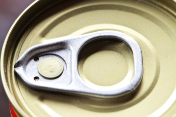 close up open can