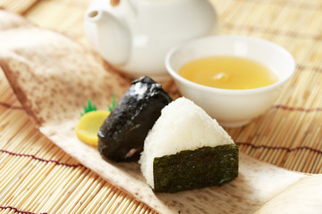 おにぎり