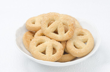 sugar cookies in a white bowl horizontal