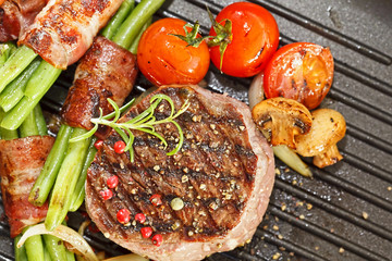 Beff Steak Tournedos with grilled vegetables