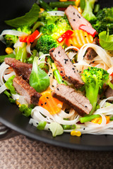 Stir-fry with beef, vegetables and noodle