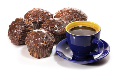 Desayuno con café y bollería.