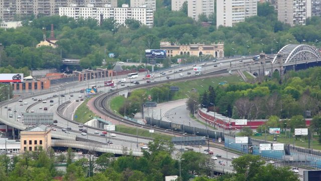 Automobile quickly go on Luzhnikovsky highway-over crossing