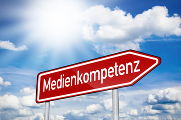 Wegweiser mit Medienkompetenz