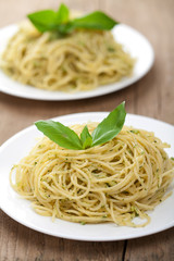 spaghetti with pesto sauce