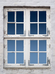 altes weisses Fenster