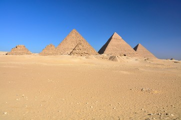 Fototapeta na wymiar Piramidy w Gizie, Egipt