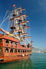 Sailing vessel in the Turkish port
