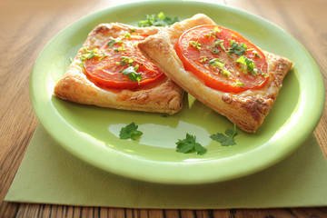 puff pastry with tomatoes