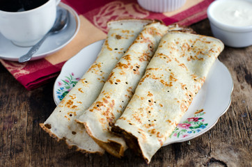 Pancakes with sour milk .