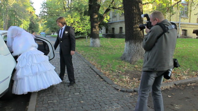 Autumn photo of  marrying couple
