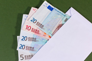 few euros of banknotes