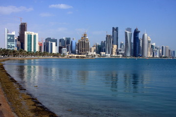 Fototapeta na wymiar Doha Katar Nowoczesne budynki i architektura niebo scrapper