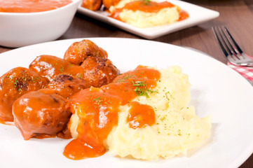 Mashed potato and meat balls