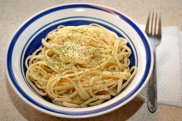 Buttered Linguini with Herbs