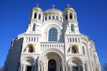 Fototapeta na wymiar Naval Katedra Św. Kronsztad, Rosja