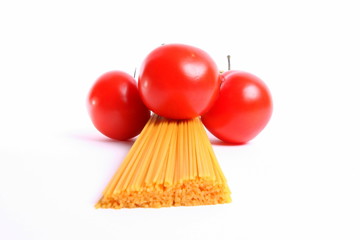Spaghetti und Tomaten