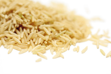 Uncooked brown rice