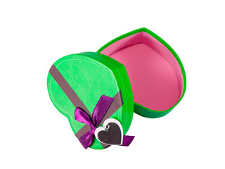 Obraz na płótnie Canvas Green Heart shaped box