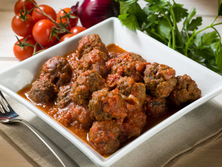 meatballs with tomato sauce
