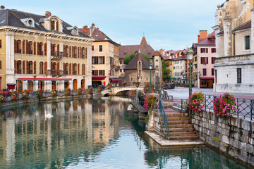Morning Annecy - 48724796