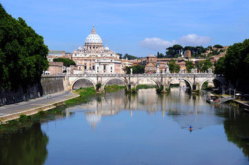 Fototapeta na wymiar Rzym Tiber most