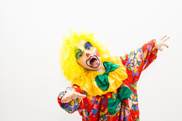 Kleiner Junge als Clown