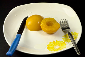 peaches in syrup