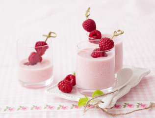 yogurt with raspberry