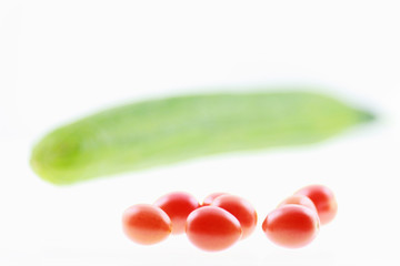 Tomaten mit Salatgurke