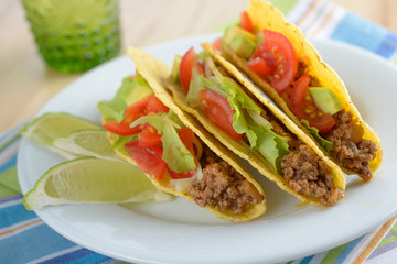 Tacos with ground beef and vegetables