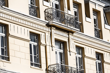 Obraz premium Official building in Punta Arenas with the Strait of Magellan