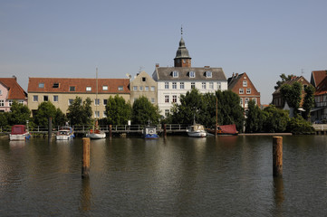Fototapeta na wymiar Am Binnenhafen in Glückstadt